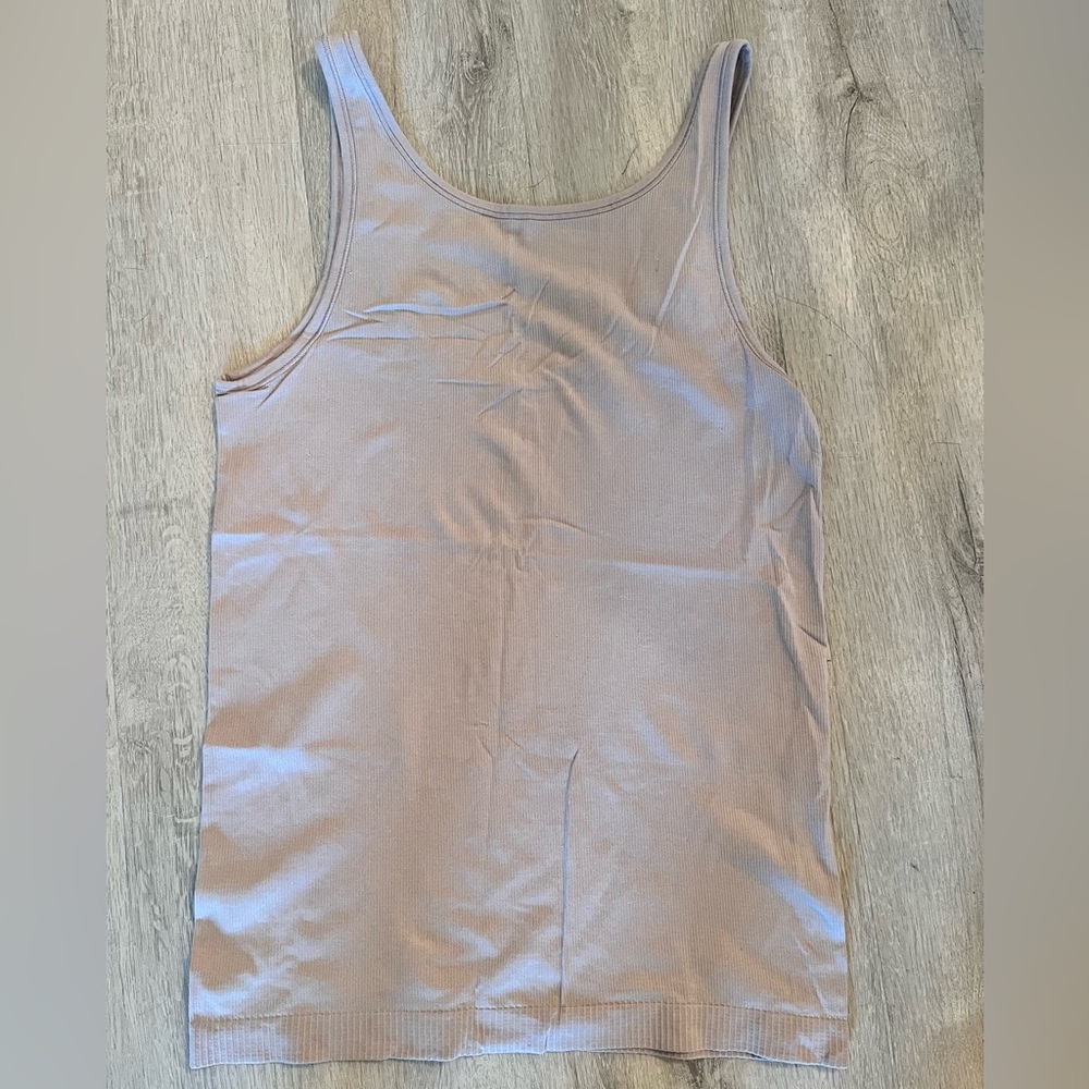 Lululemon tank top- pale pink